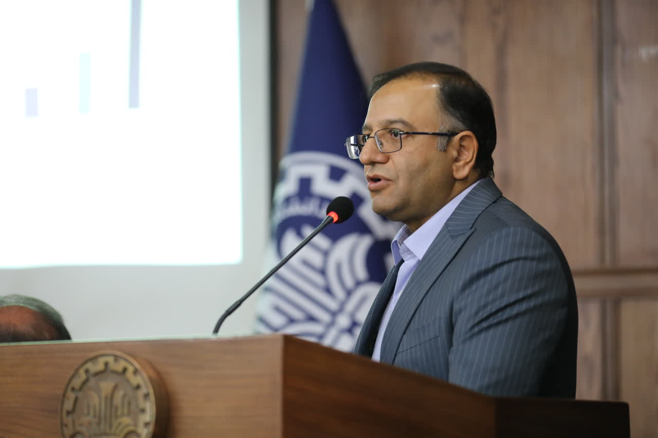 حضور شرکت پایدار کشت هوش خاورمیانه در «گفتمان ملی آب، محیط زیست و امنیت غذایی» دانشگاه صنعتی اصفهان