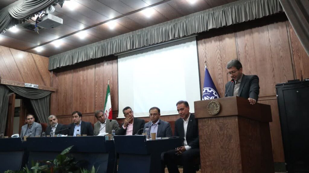 حضور شرکت پایدار کشت هوش خاورمیانه در «گفتمان ملی آب، محیط زیست و امنیت غذایی» دانشگاه صنعتی اصفهان