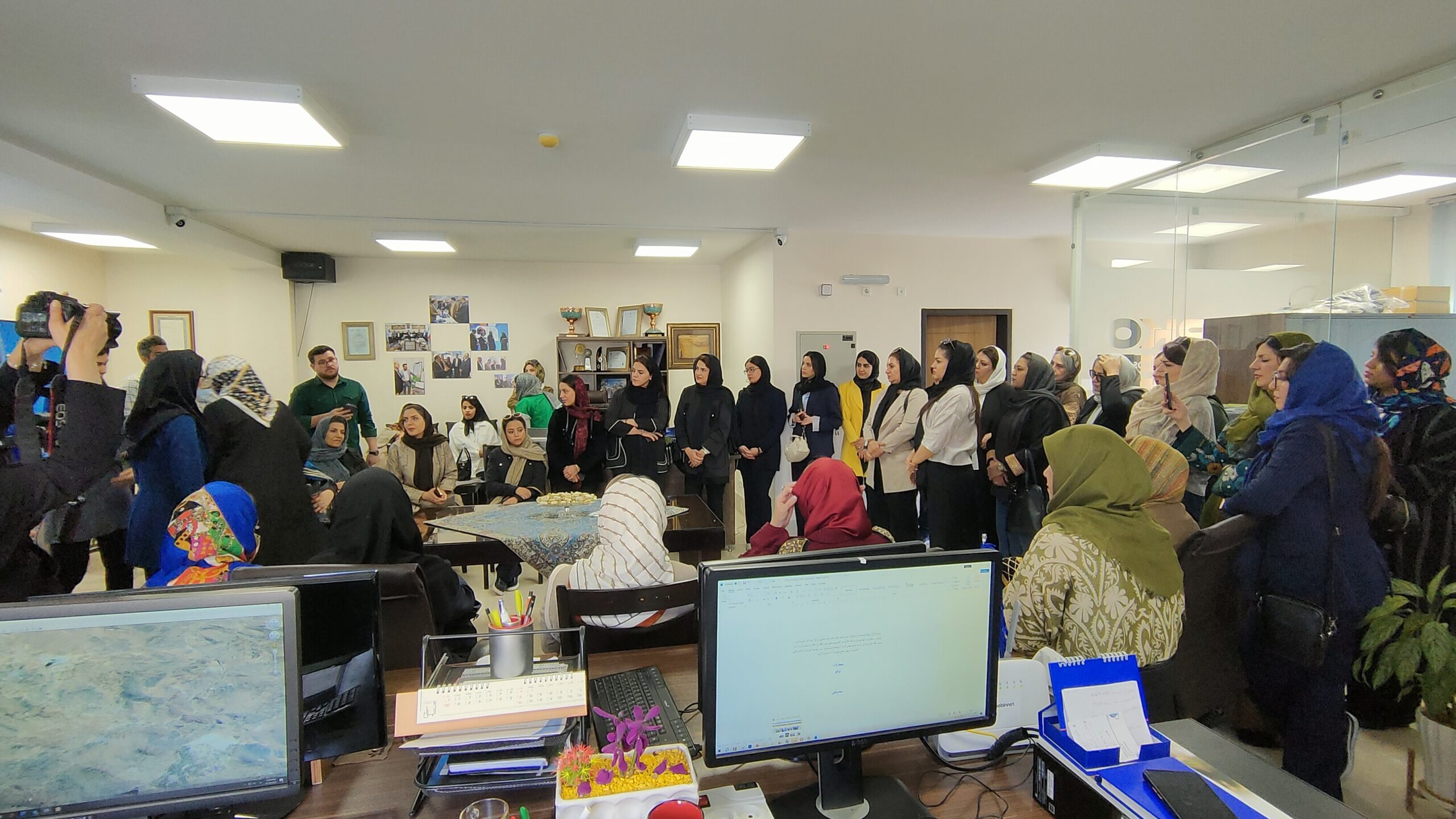 همایش ملی بانوان پیشرو همایش ملی بانوان پیشرو